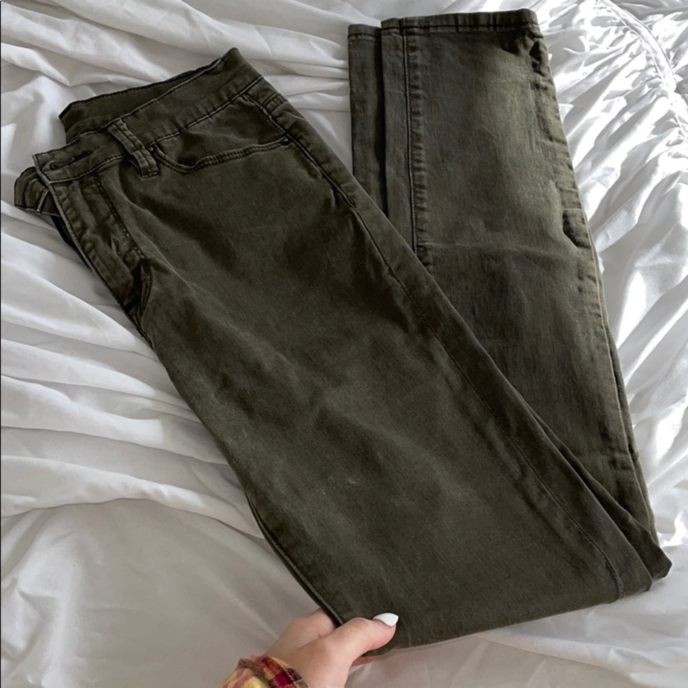 BDG high waisted jeans